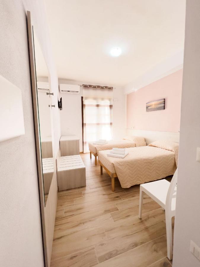 B&B Babbu Meu 博萨 外观 照片